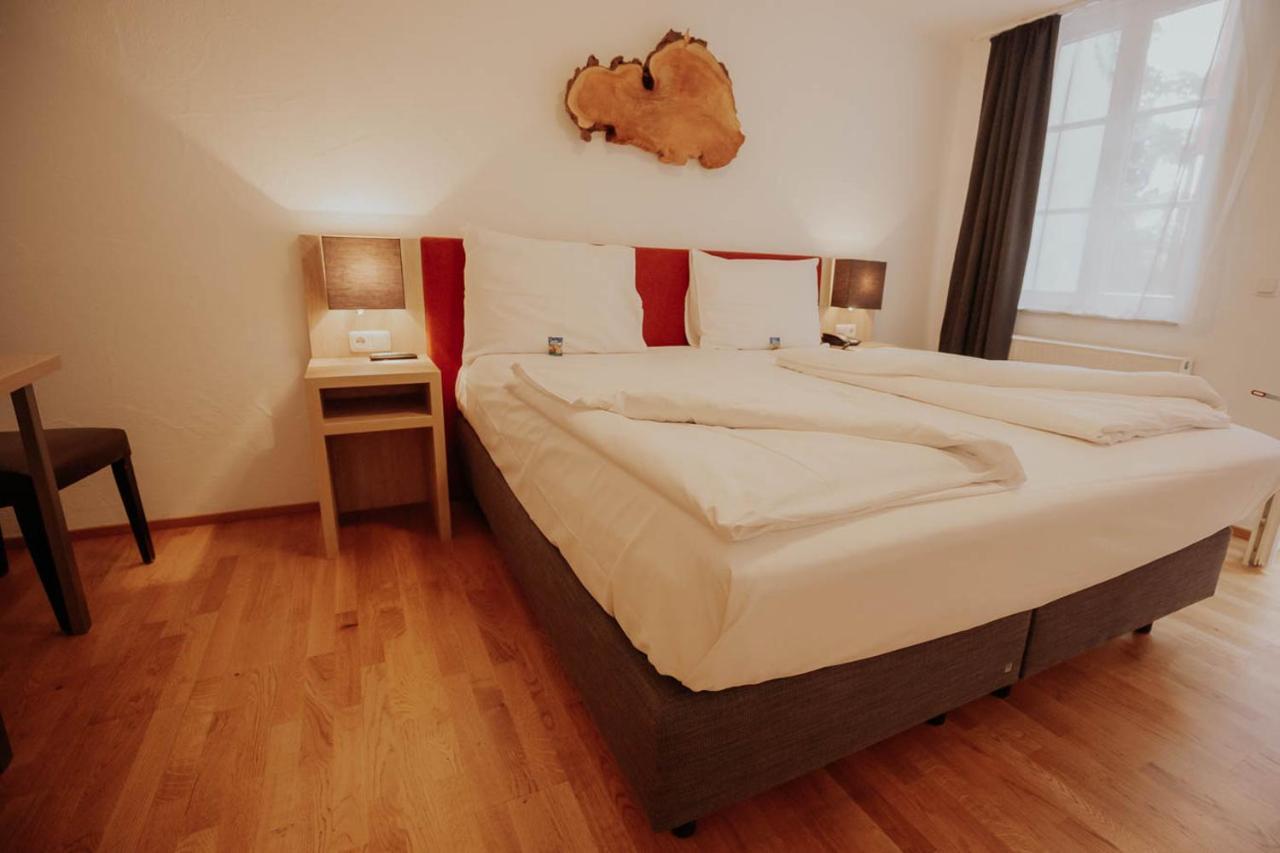 Hotel Gasthaus Zur Sonne Dinkelsbühl Εξωτερικό φωτογραφία