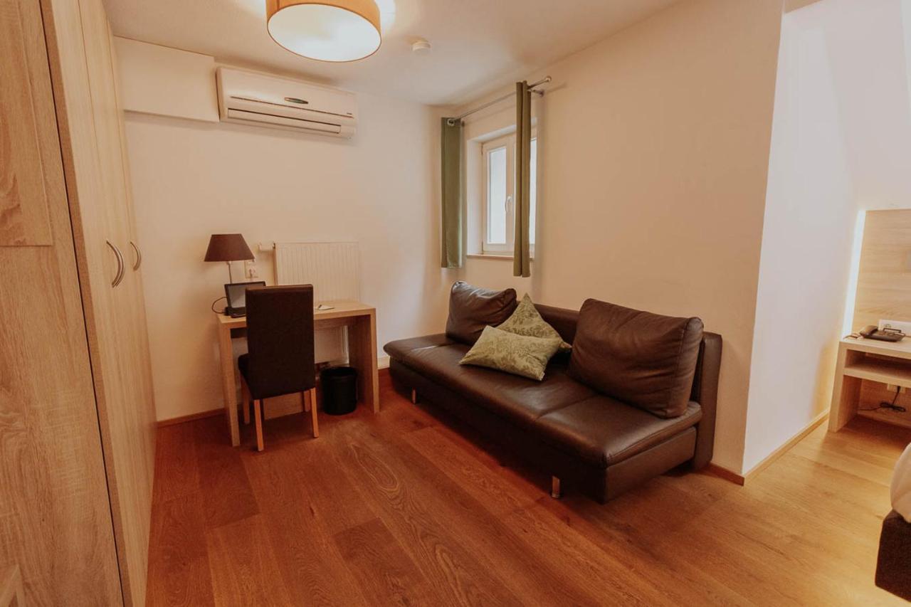 Hotel Gasthaus Zur Sonne Dinkelsbühl Εξωτερικό φωτογραφία