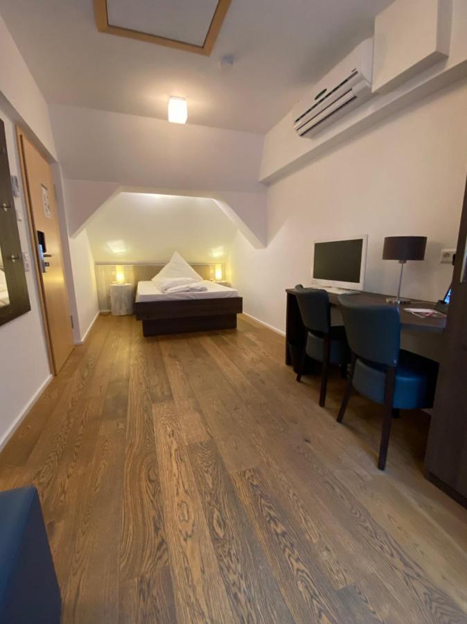 Hotel Gasthaus Zur Sonne Dinkelsbühl Εξωτερικό φωτογραφία