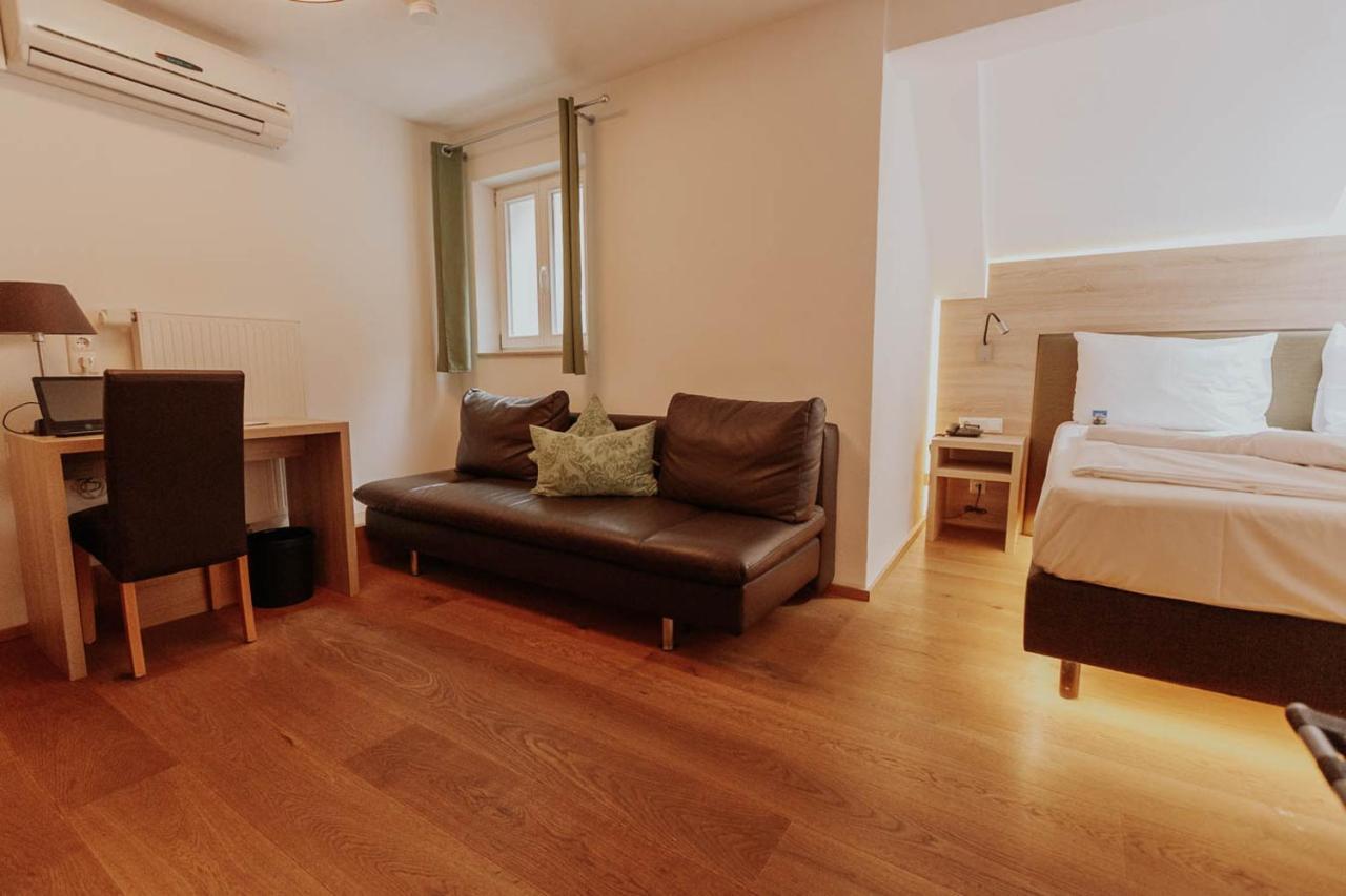 Hotel Gasthaus Zur Sonne Dinkelsbühl Εξωτερικό φωτογραφία