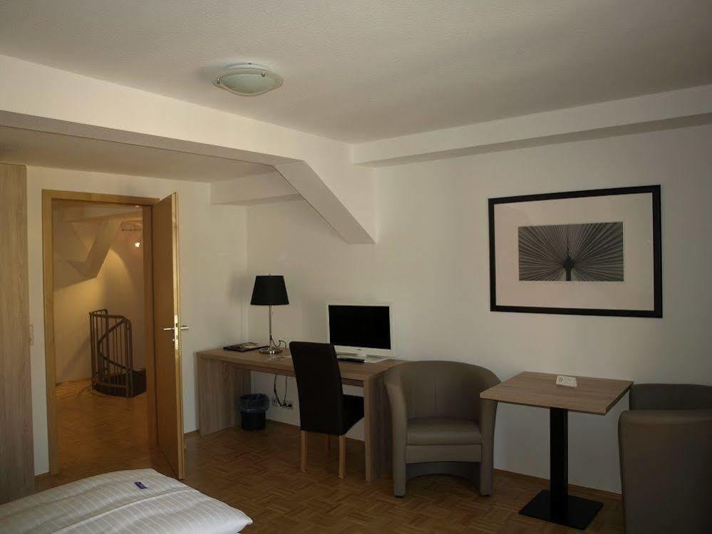 Hotel Gasthaus Zur Sonne Dinkelsbühl Εξωτερικό φωτογραφία